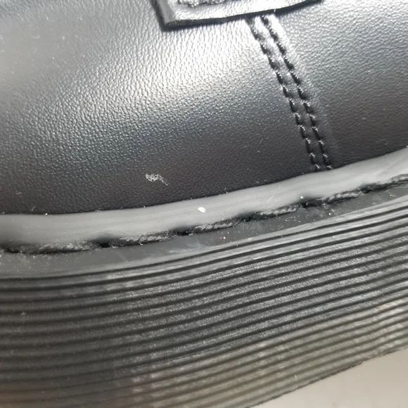 NWT DR MARTENS WOMEN'S ADRIAN QUAD MONO BLACK SIZE 6 - Picture 16 of 16